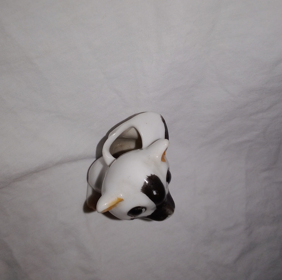 Vintage Skunk Toothpick Holder Made In Japan MCM Mid Century Modern. 3" tall - Picture 7 of 9
